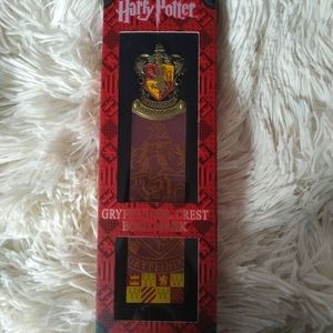 harry potter gryffindor crest bookmark
